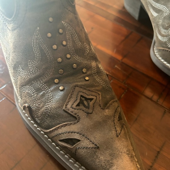 Western boots - Picture 6 of 6